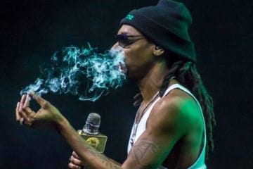 how much weed does snoop dogg -
