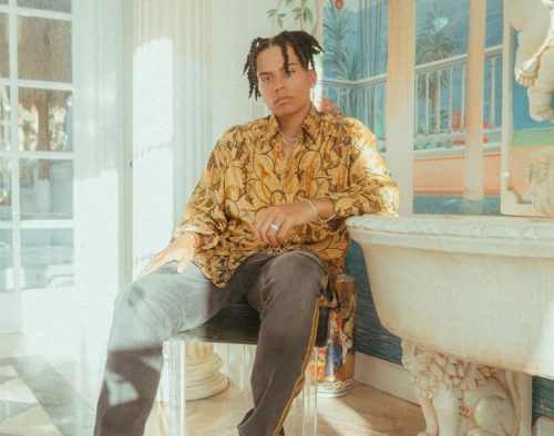 IsaacJacuzzi Drowns In Beautiful Women In His Tropical Visuals For “Next Life”