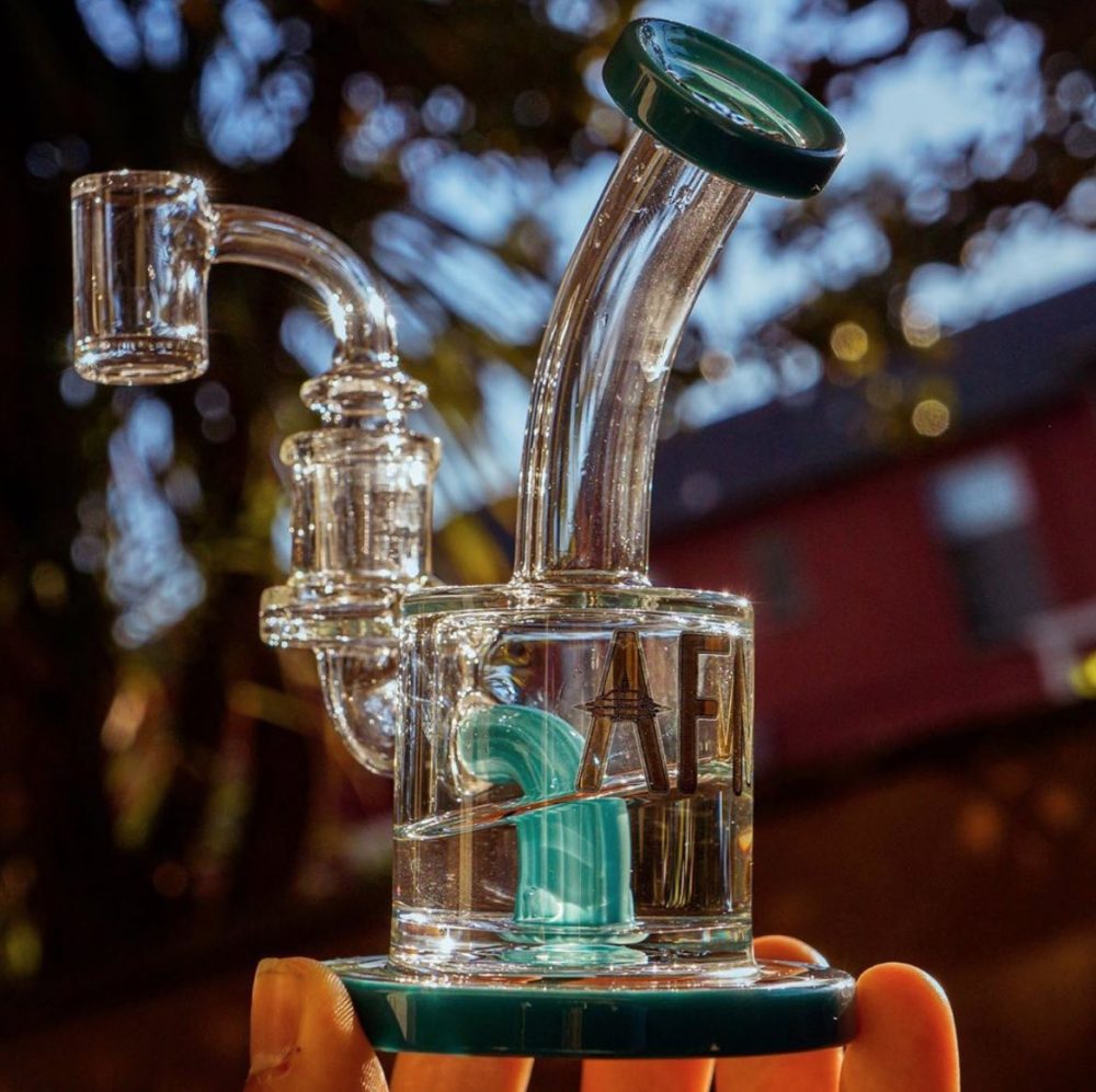 Low-Temp Dabs: How To Take The Most Flavorful Hit Every Time