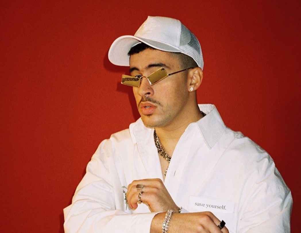 "EN CASITA" De Bad Bunny Captura El Espíritu De Los Amantes En Cuarentena