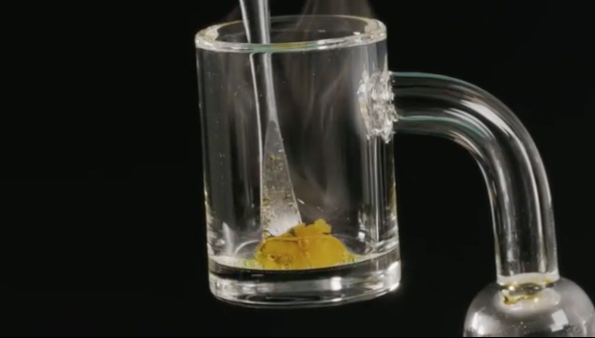 Low-Temp Dabs: How To Take The Most Flavorful Hit Every Time