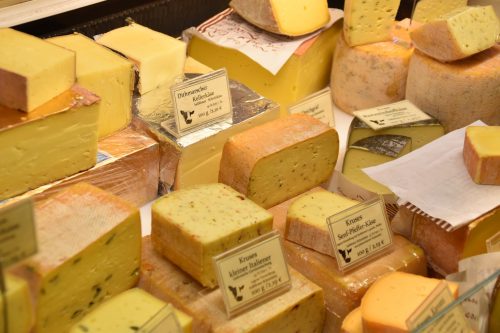 Cheese Strains: These Four Funky Cultivars Have Skunky Aromas And Super Sour Flavors
