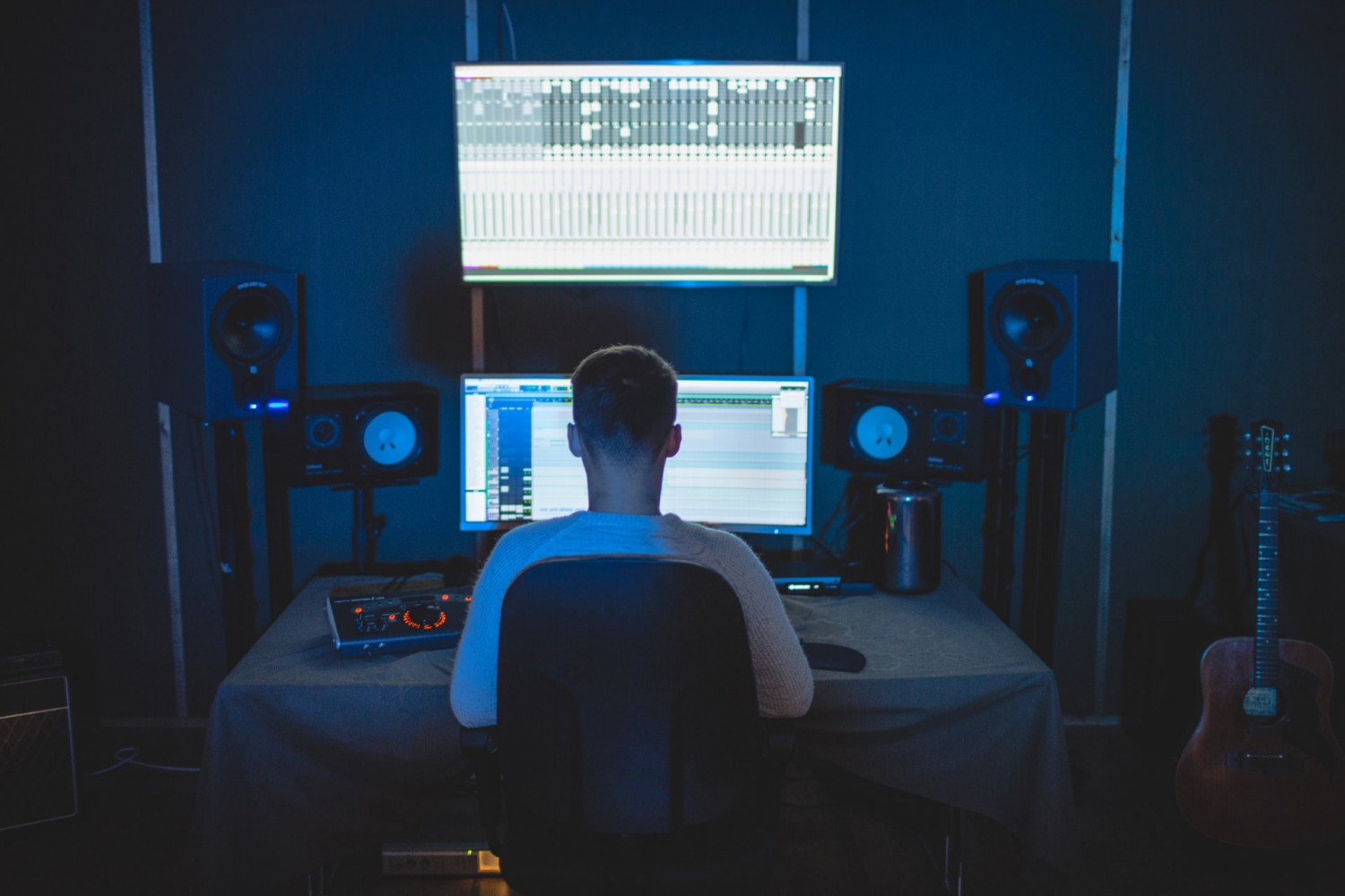 Premiering Your Music Online: What It Takes To Succeed In 2020