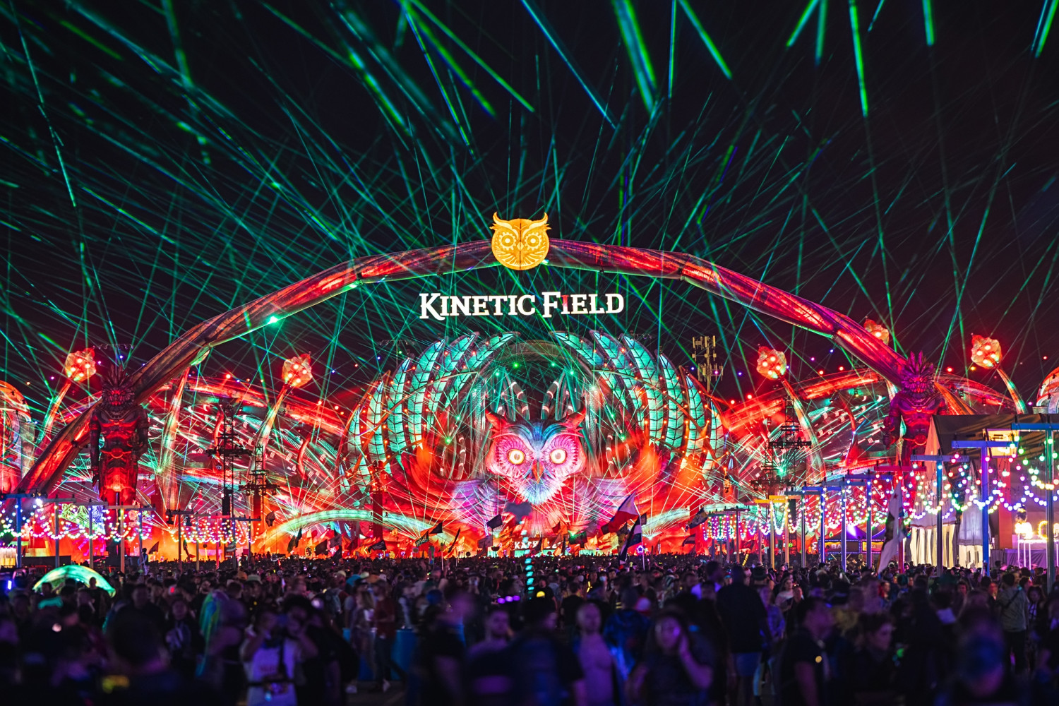 EDC Las Vegas Recap: Celebrity Appearances, Show-Stopping Performances,  Mesmerizing Visuals, and More