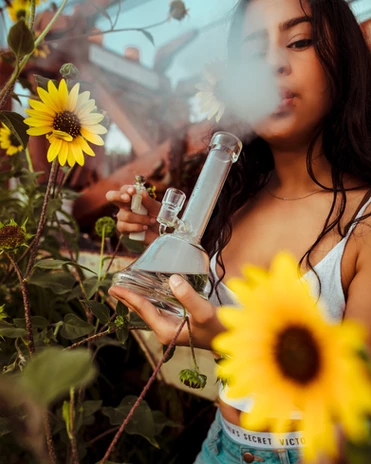 are bongs more healthy to smoke