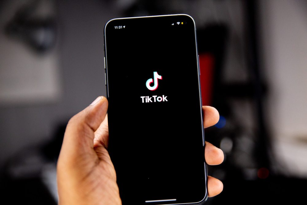 Learn About the Scientists Using TikTok to Educate About Cannabis: Dr. Riley Kirk & Dr. Miyabe Shields