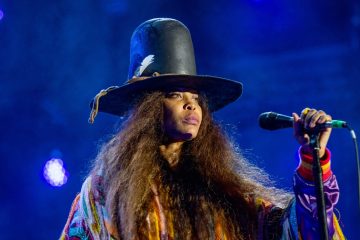Erykah Badu the unfollow me tour