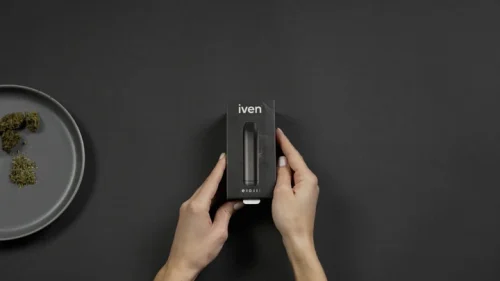 E1011 Labs' iven Dry Herb Vaporizer Is Where Sleek Design Meets Advanced Cannabis Vaping Functionality