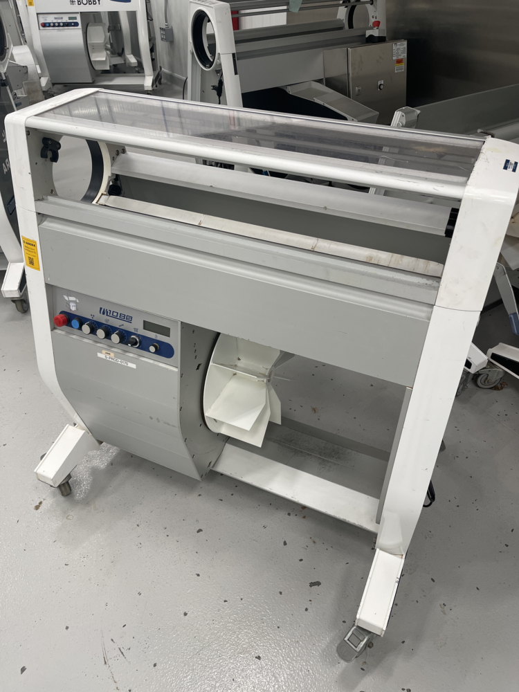 List Your Used or Like New Cannabis Equipment With Resell Canna Equipment - Mobius M108S Trimmer